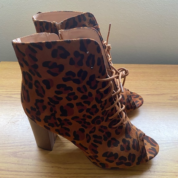 Leopard booties - Picture 2 of 5